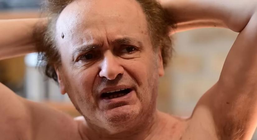 Rendkívüli friss kép került elő Galla Miklósról, már felismerhetetlen a sztár, nem akárhol jelent meg