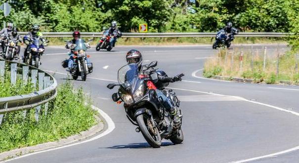 Motoros hétvége és vezetéstechnikai tréning a Mecsekben – ne maradj le!