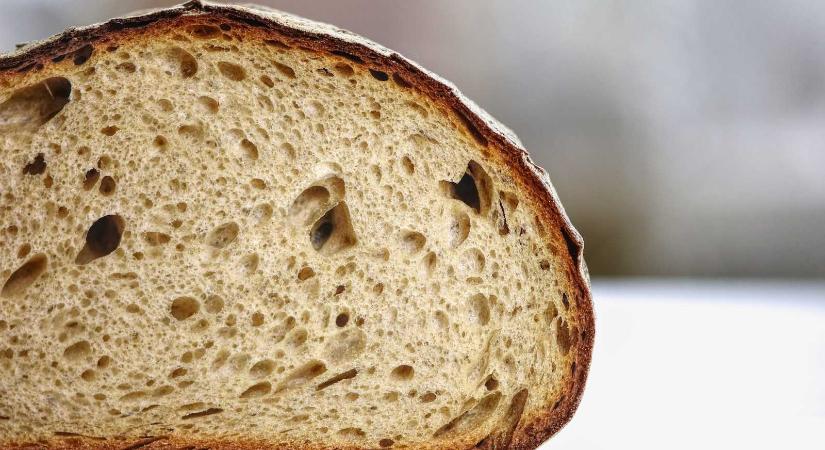 Kenyérbe rejtették a lopott ékszereket – Svájcban vettek őrizetbe két román állampolgárt