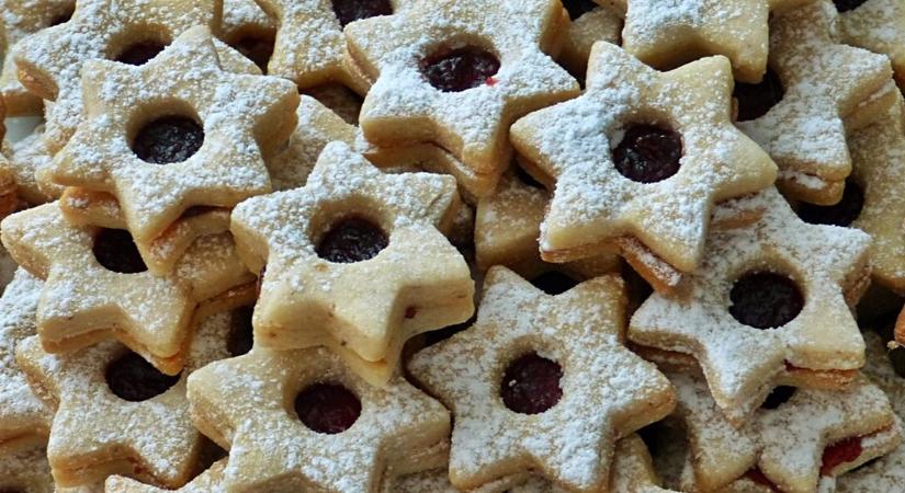 Így készítettem el a tökéletes, omlós linzert otthon, fillérekből és kezdőknek is