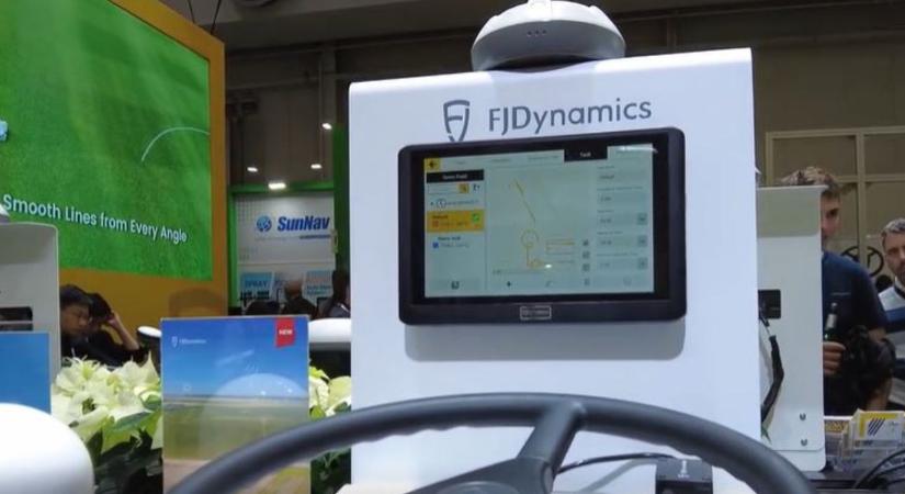 Robotkormány, RTK, farmmenedzsment és fűnyíró robotok