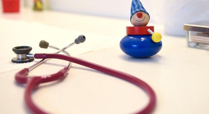 Ez a fertőzés terjed a gyerekek körében, Budapesten is sok a beteg