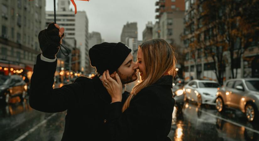 A szerelem 4 neurobiológiai fázisa: melyikben tart most a kapcsolatod?