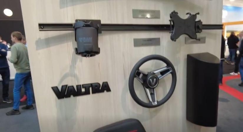 Precízió, egyediség, erő: közelről a legújabb Valtra gépek