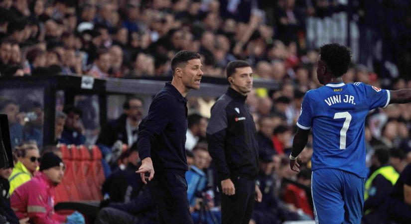 Három sztár nyíltan szembefordult Xabi Alonsóval a Real Madridnál