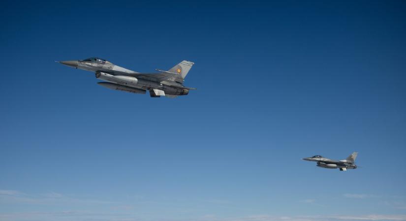 Vadászgépeket riasztottak Romániában berepülő drónok miatt