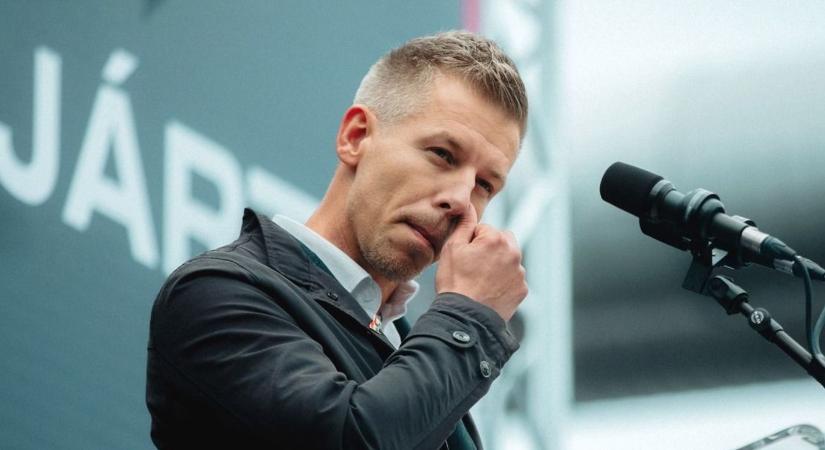 Megszorítások özönét hozná el a magyarokra a Tisza-terv