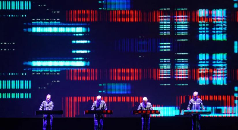 Jönnek a robotok: Veszprémben lép fel jövőre a Kratfwerk