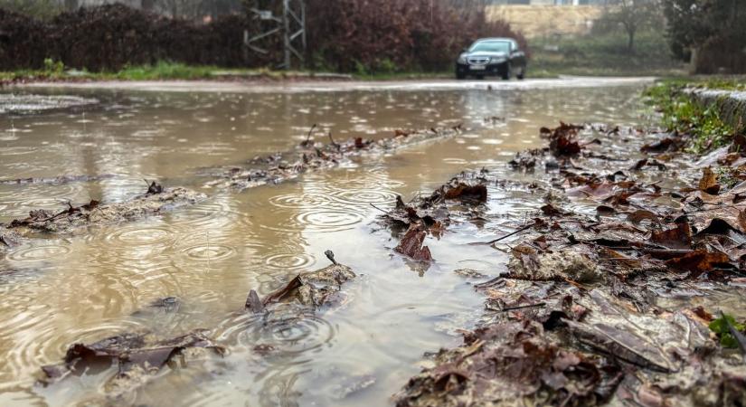 Elmossa az eső Veszprém megyét, kiadták a figyelmeztetést ( galéria, videó)