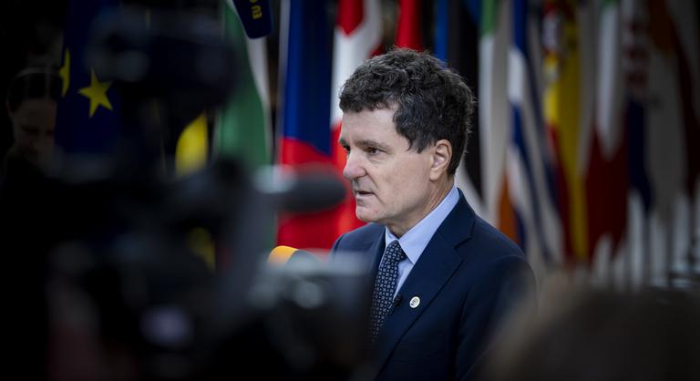 Románia riasztotta vadászgépeit, drónok sértették meg hajnalban az ország légterét