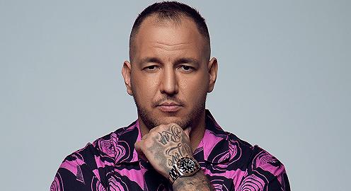 Babát tervez a rapper, az Evertonban egymást verik, Ausztráliában meg burkával provokálnak