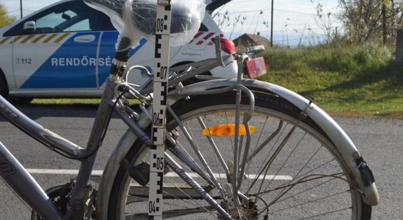 Biciklis baleset - Rányitotta a kamionajtót a kerékpárosra