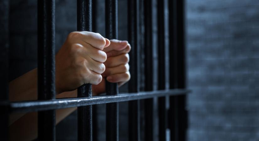 Rács mögött maradnak a Szőlő utcai javítóintézet-ügy gyanúsítottjai