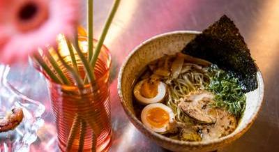 12 illatos ázsiai levesező, ahol finom, forró pho és ramen vár minket