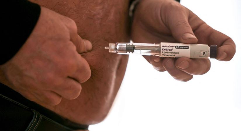 Nemcsak a leadott súlyt, hanem a fontos egészségügyi előnyöket is elveszítik, akik abbahagyják a Mounjaro-kezelést