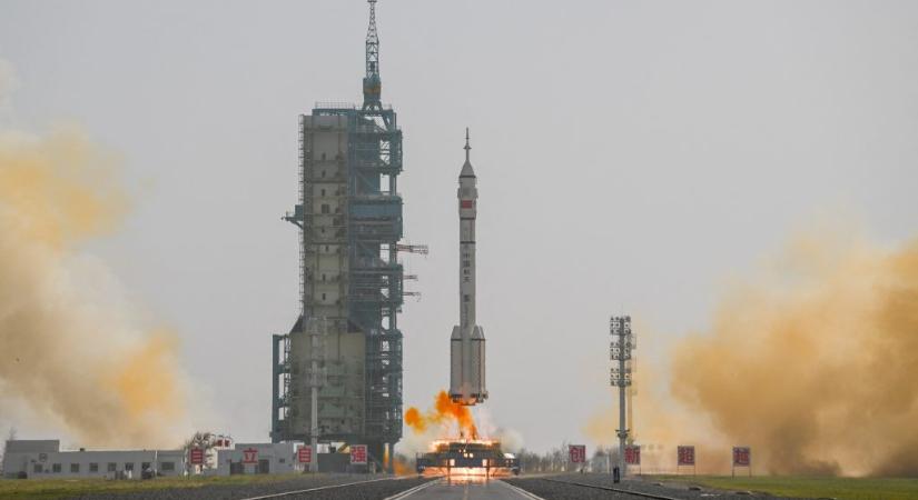 Megérkezett a világűrben rekedt legénység számára küldött űrhajó