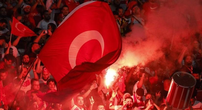 Elképesztő, ami Törökországban zajlik: új szintre lépett a botrány, mindenkire lecsapnak