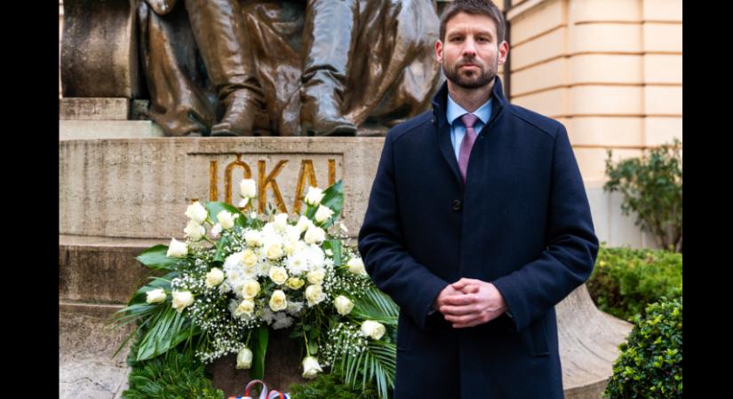 Zseniális csapda: Előhúzta a PS a magyar kártyát, padlóra küldheti vele a Magyar Szövetséget