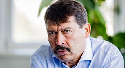 Áder János könyvet írt a tíz éves államfői tevékenységéről