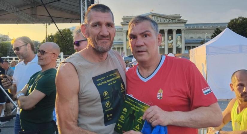 Könyvet írt az életben maradás alapvető feltételéről az egykori kiváló ökölvívó