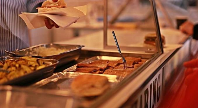 Két hét alatt sem derült ki, mi okozta közel 500 fő ételmérgezését a XIII. kerületben