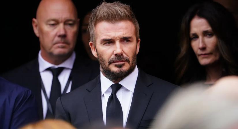 Kapaszkodj: így néz ki David Beckhamék karácsonyfája!