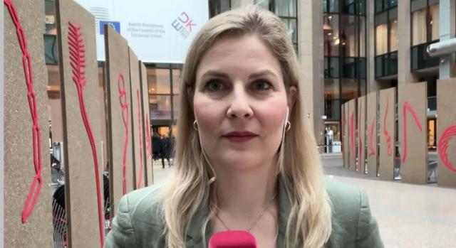 Továbbra is támogatná a korrupciós botrányba keveredett Ukrajnát az EU  videó