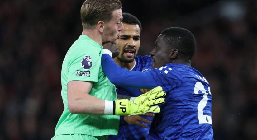 Az Everton menedzsere nem bánja, ha játékosai egymásnak esnek