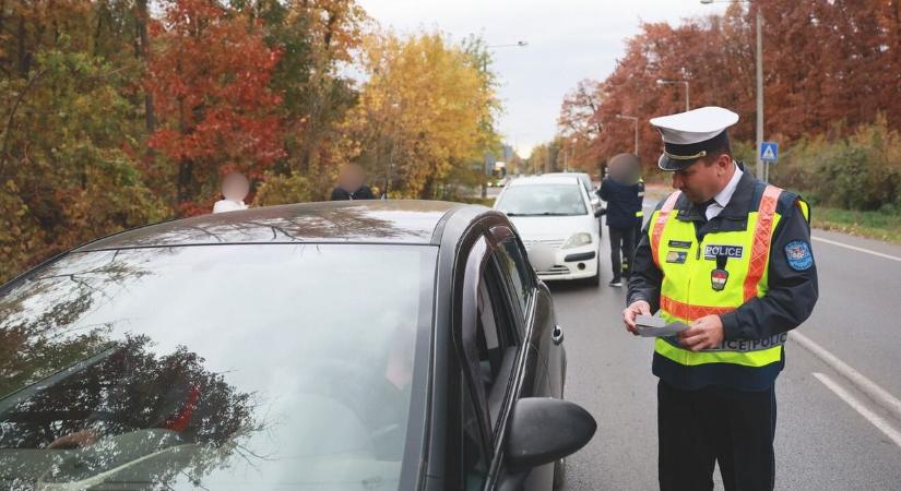 Nem bírta letenni az üveget, pedig egyszer már megütötte a bokáját