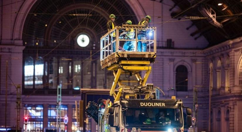 Igazi vasúttörténeti kincsekre bukkantak a Keleti pályaudvaron – videó