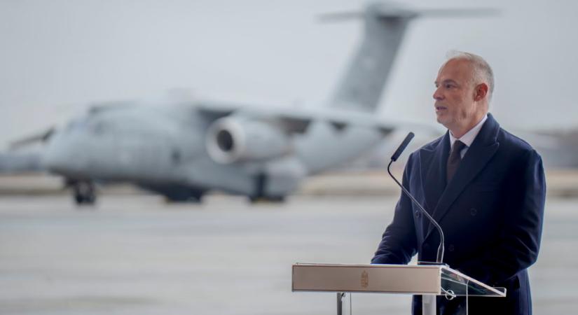 Honvédelmi miniszter: A békéhez erő kell