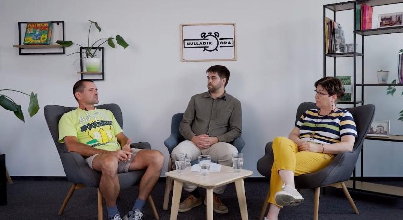 A gyanú szerint diáklánnyal szexuális aktust létesítő iskolaigazgató rágalmazásért perelt be két volt tanárt