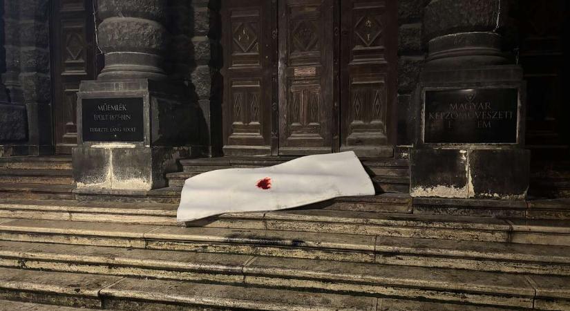 Lex R.: „A lefagyás nem beleegyezés” – Törvénybe kéne foglalni, hogy csak az igen jelent igent!