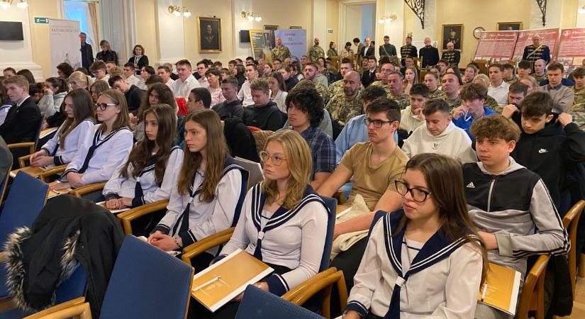 Vas vármegye 1000 éve a honvédelem szolgálatában – Hadtörténelmi konferencia Szombathelyen