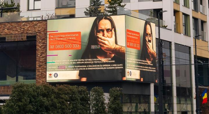 Ingyenes segélyvonal éjjel-nappal: támogatás a bántalmazottaknak