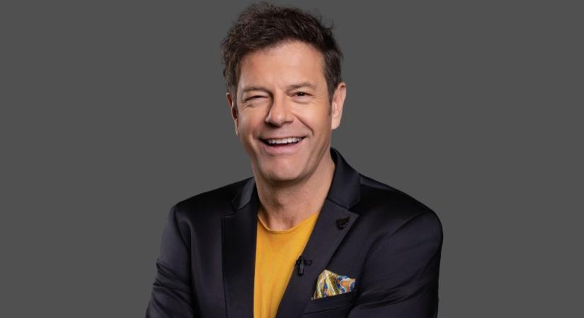 Till Attila saját festményét bocsátja eladásra a Kincsvadászokban