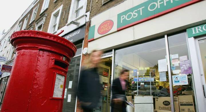 Eltűnnek a hagyományos piros postaládák – erre a modern megoldásra váltanak Angliában