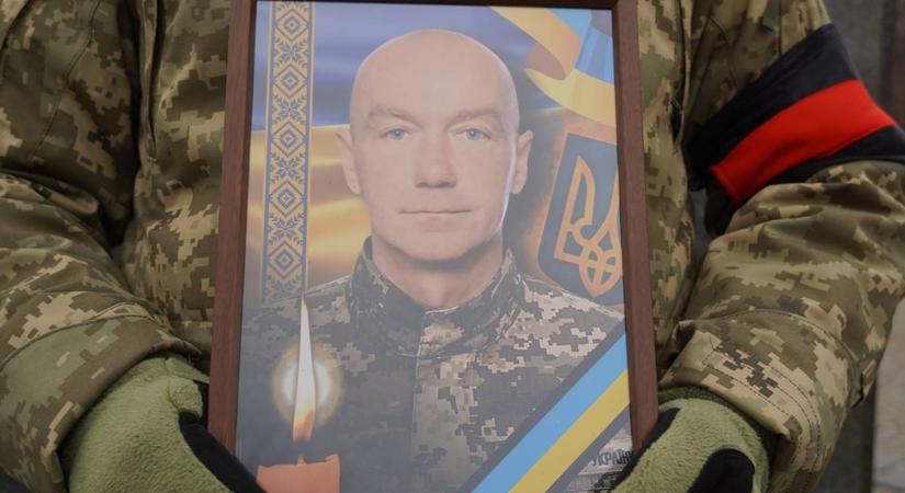 Háború: 54 éves katonától búcsúzott Ungvár