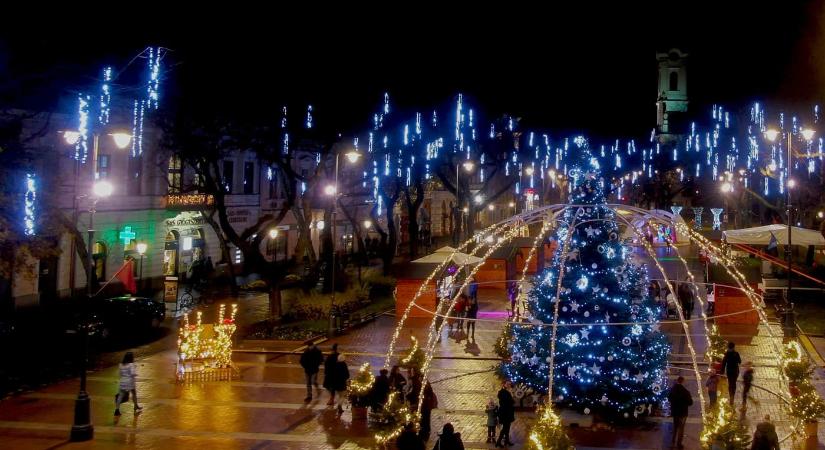 Szilveszteri utcabál a Főtéren 2025 Békéscsaba