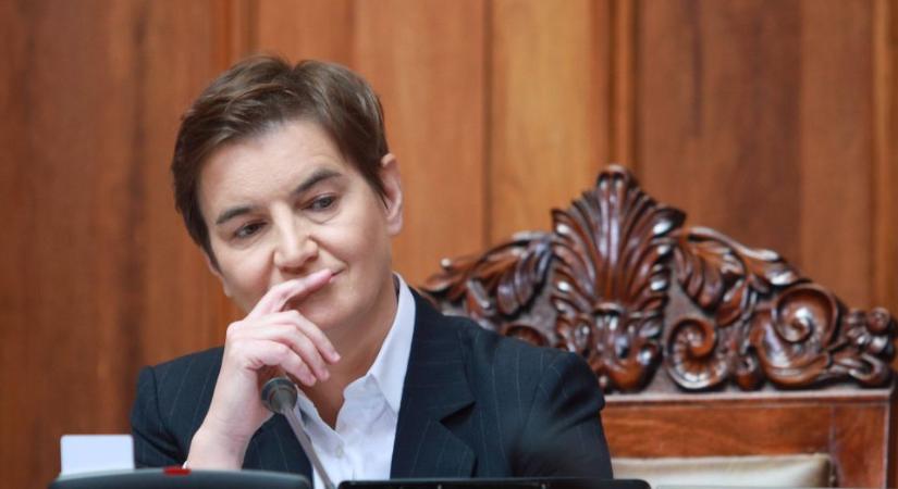 Az ellenzék megtapsolta Ana Brnabićot, mert támogatta az azonos neműek közösségéről szóló törvényjavaslatukat