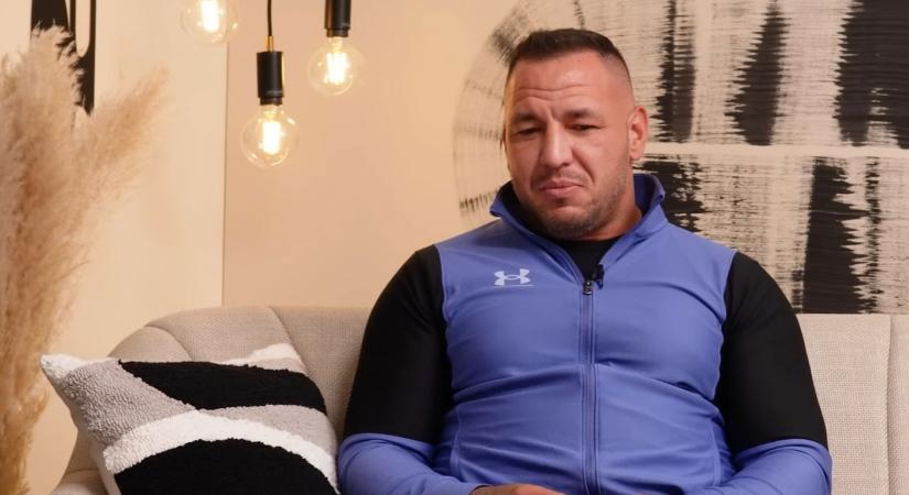 "Mintha megcsalt volna" – Curtis lesokkolt, miután benézett párja szekrényébe, ott valami egészen döbbenetes dolog várt rá