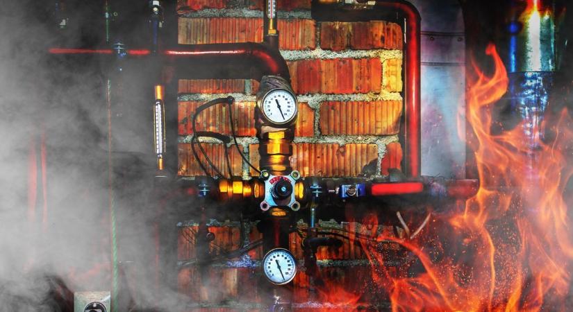 Óriási riadalom Őcsényben, perceken múlt, hogy nem terjedt tovább a tűz