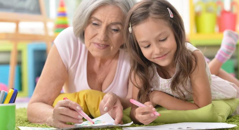 Ez az apró délutáni szokás képes akár 6,5 évvel lelassítani az agy öregedését