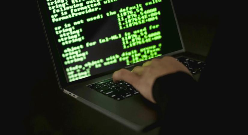 Jön az online vásárlás legveszélyesebb időszaka. 10 trükk, amivel a csalók megpróbálnak lehúzni