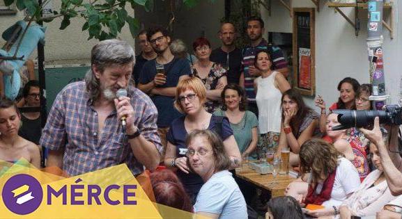 Nemcsak élt a világban, hanem létre is hozta azt