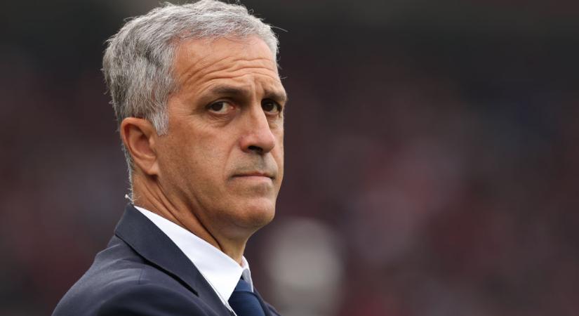 A Milan edzője szerint Rossi nem kap elég figyelmet a „köldöknézegetős” olaszoktól