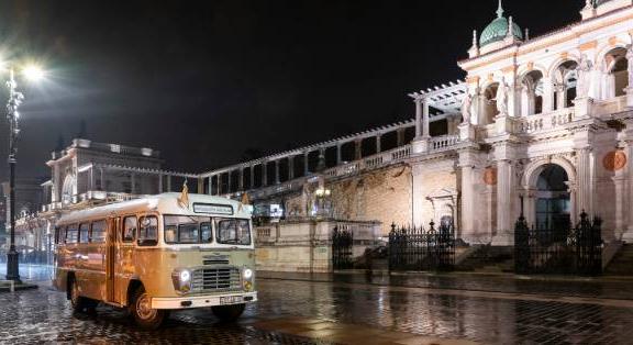 Több mint 50 éves Ikarusokkal utazhatunk a téli hétvégéken Budapesten
