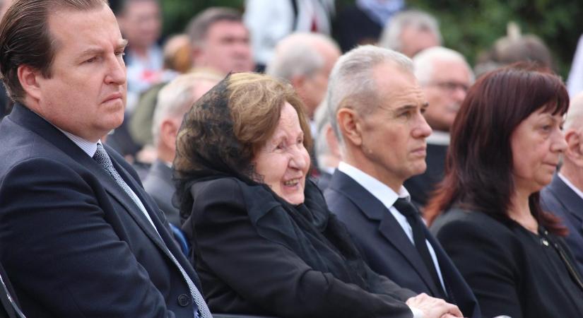 Esterházy Alice emlékét megőrizzük