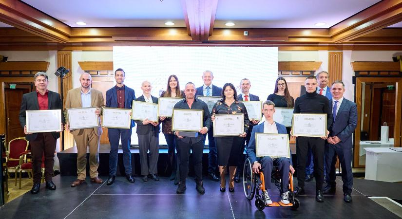 Győrfi Pál is kitüntetést kapott karitatív munkája elismerésként