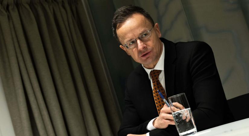 Valami nem áll össze: négy napja életben az amerikai szankció, de magyar mentesség továbbra sincs